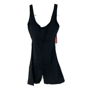 Vertvie NWT women’s bodysuit one piece small